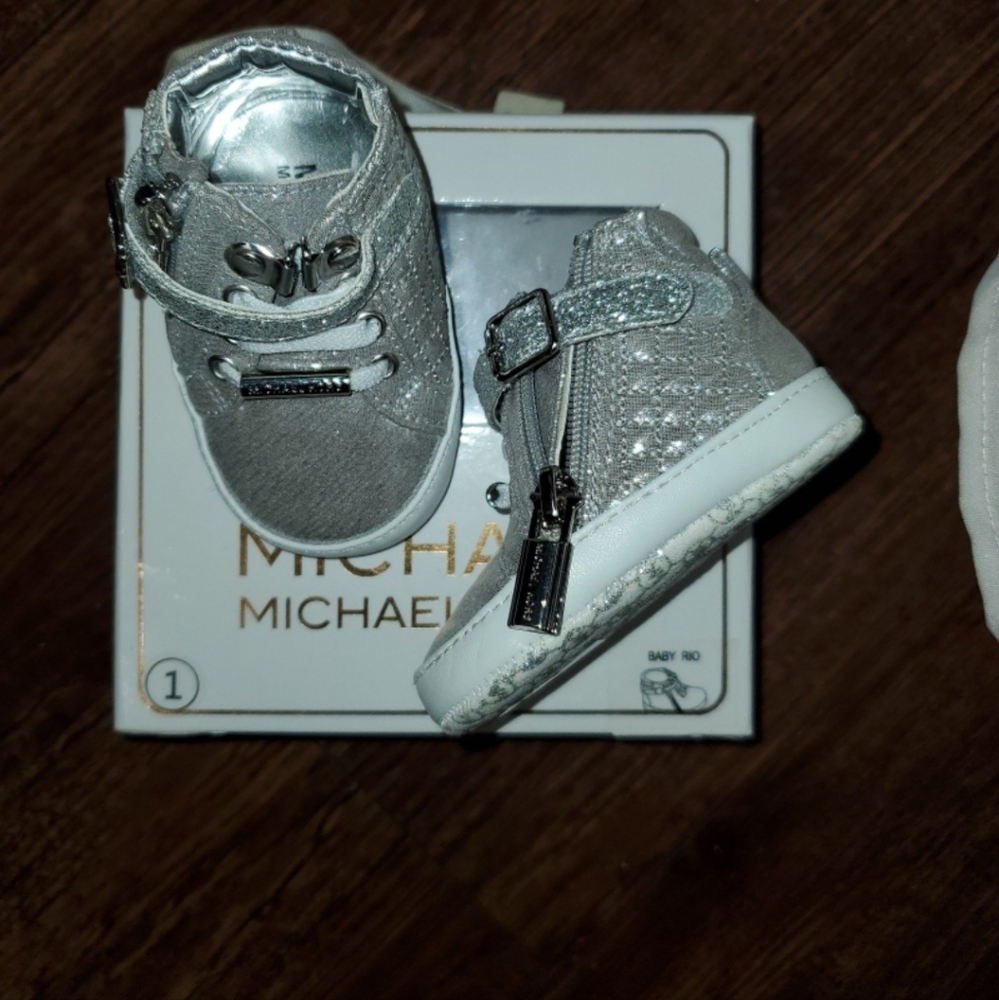 New Michael M.K. Metallic Silver Baby Rio Hightop Crib Shoe Silver Size 1